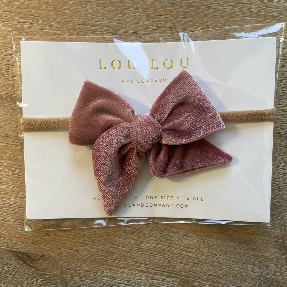 *NWT* Lou Lou & Company Velvet Bow - Rose
